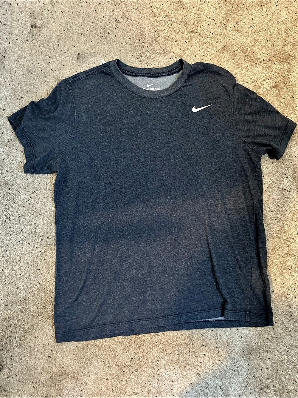Nike Men's Short Sleeve Tee large